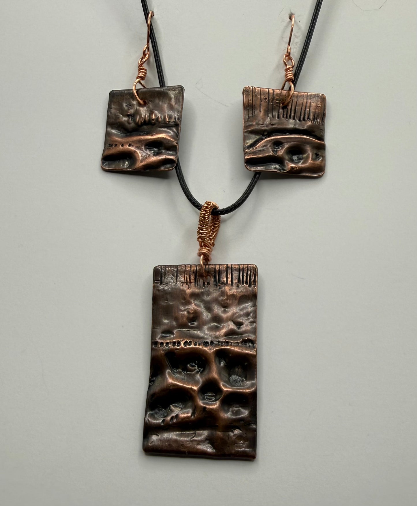 Copper pendant and earrings set